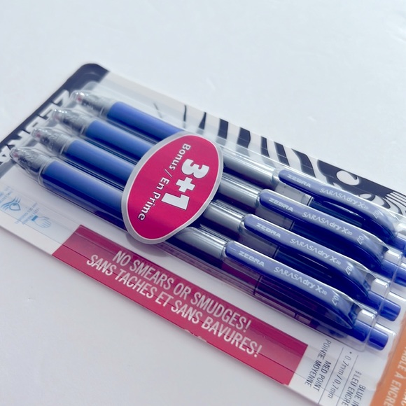 🆕 NEW Blue Gel Retractable Pen with No Smears or Smudges, Fast Dry (0.7mm) - Picture 6 of 6